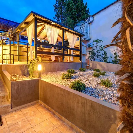 Apartament Sunway 1 *